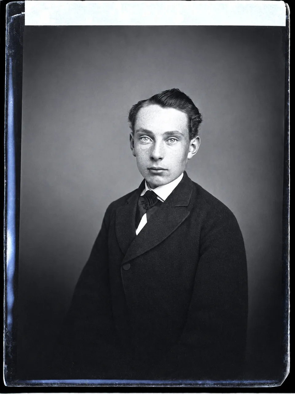 The same portrait without the spots, plate edges kept
